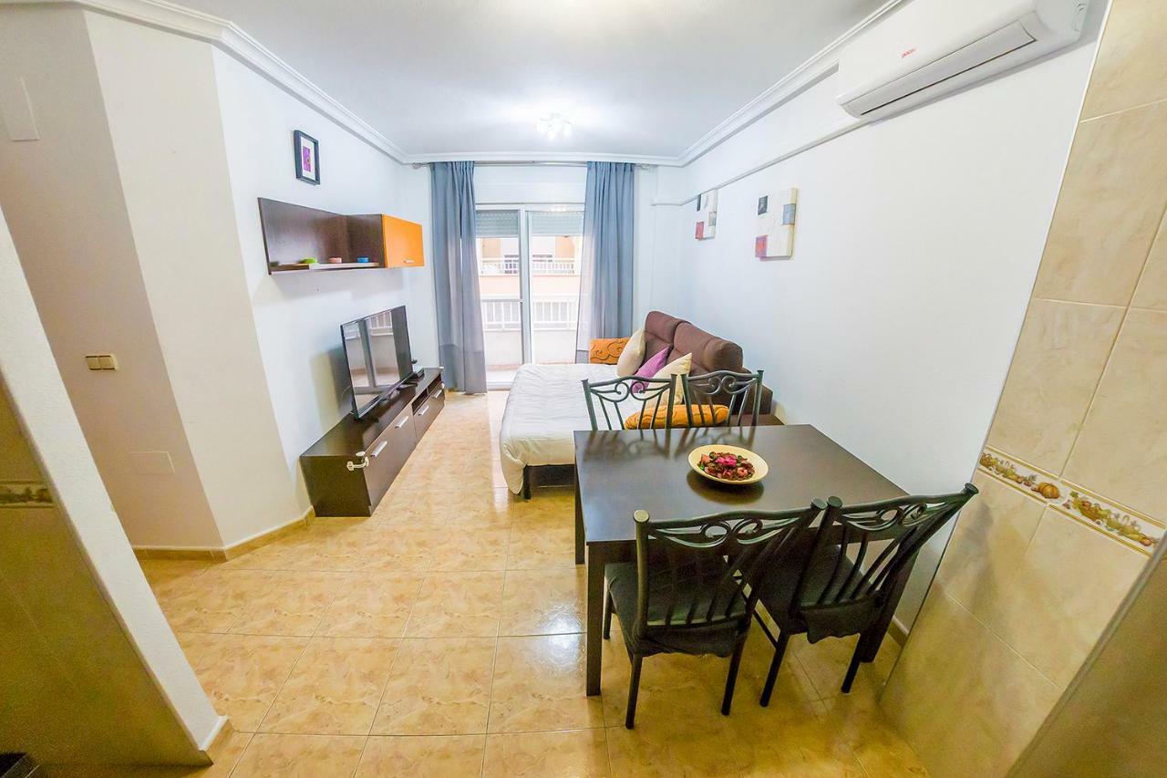 Homely Apartments Noruega Torrevieja Luaran gambar