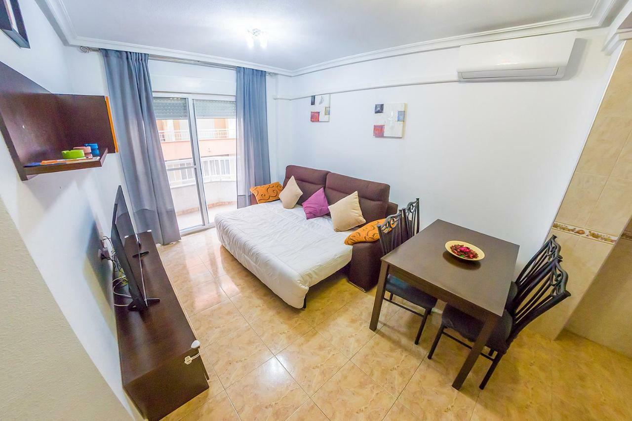 Homely Apartments Noruega Torrevieja Luaran gambar