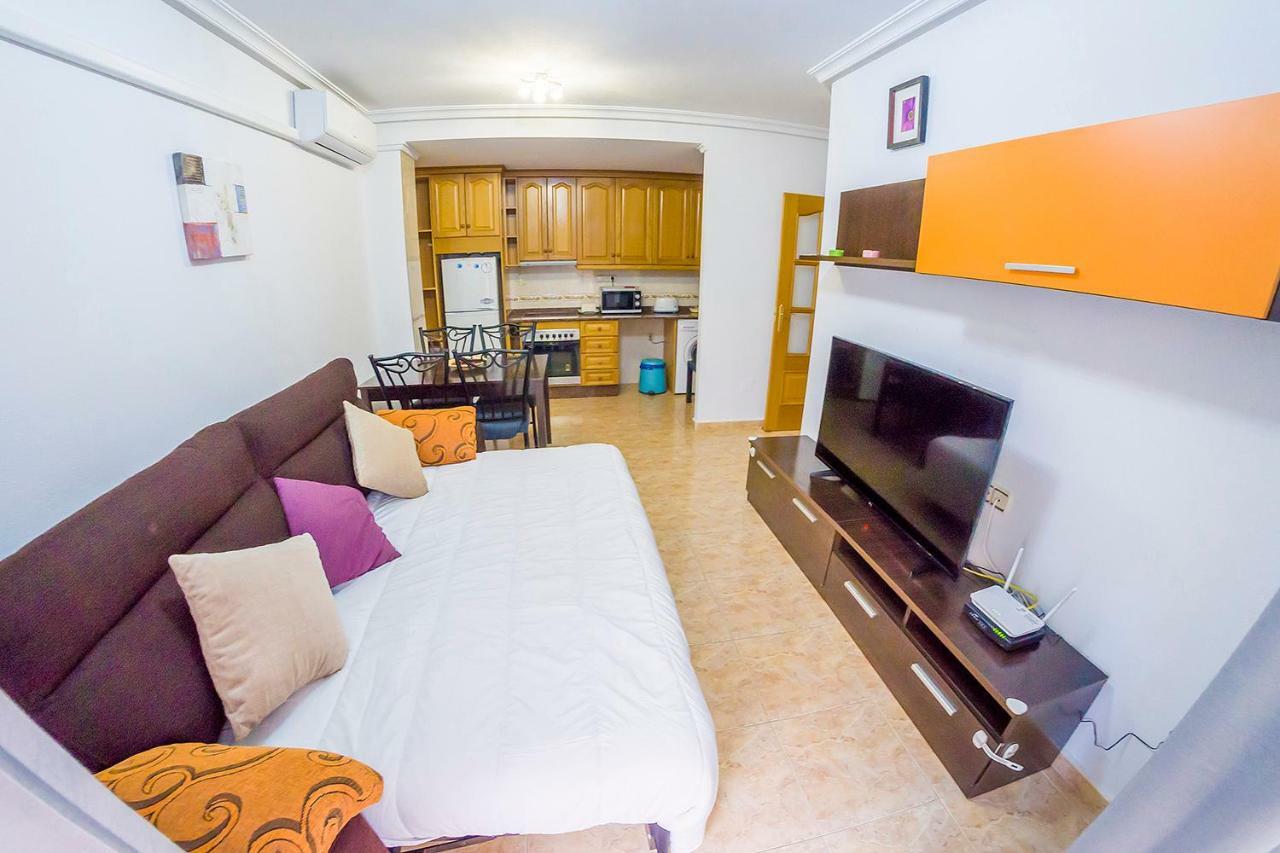 Homely Apartments Noruega Torrevieja Luaran gambar