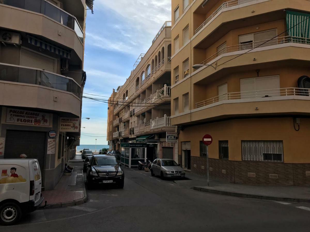 Homely Apartments Noruega Torrevieja Luaran gambar