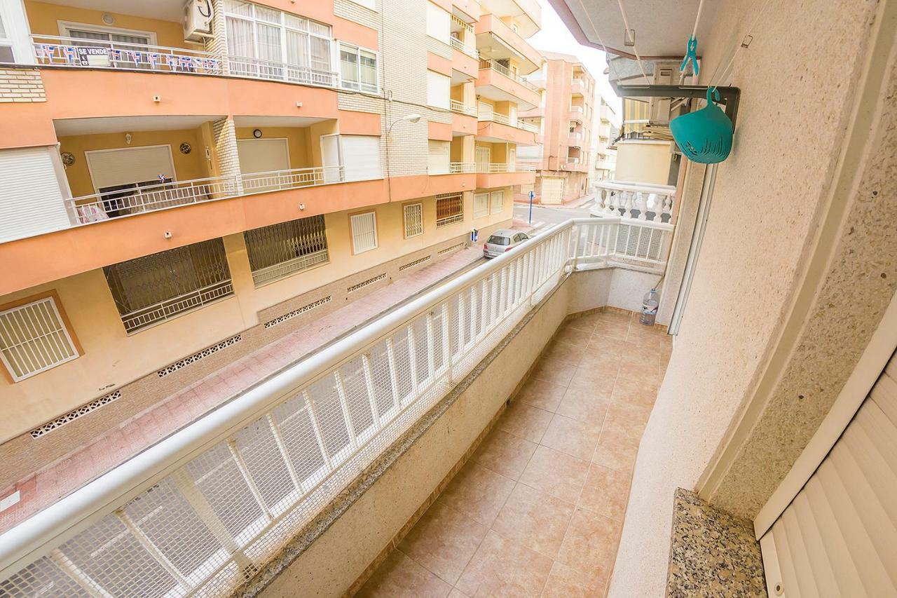 Homely Apartments Noruega Torrevieja Luaran gambar
