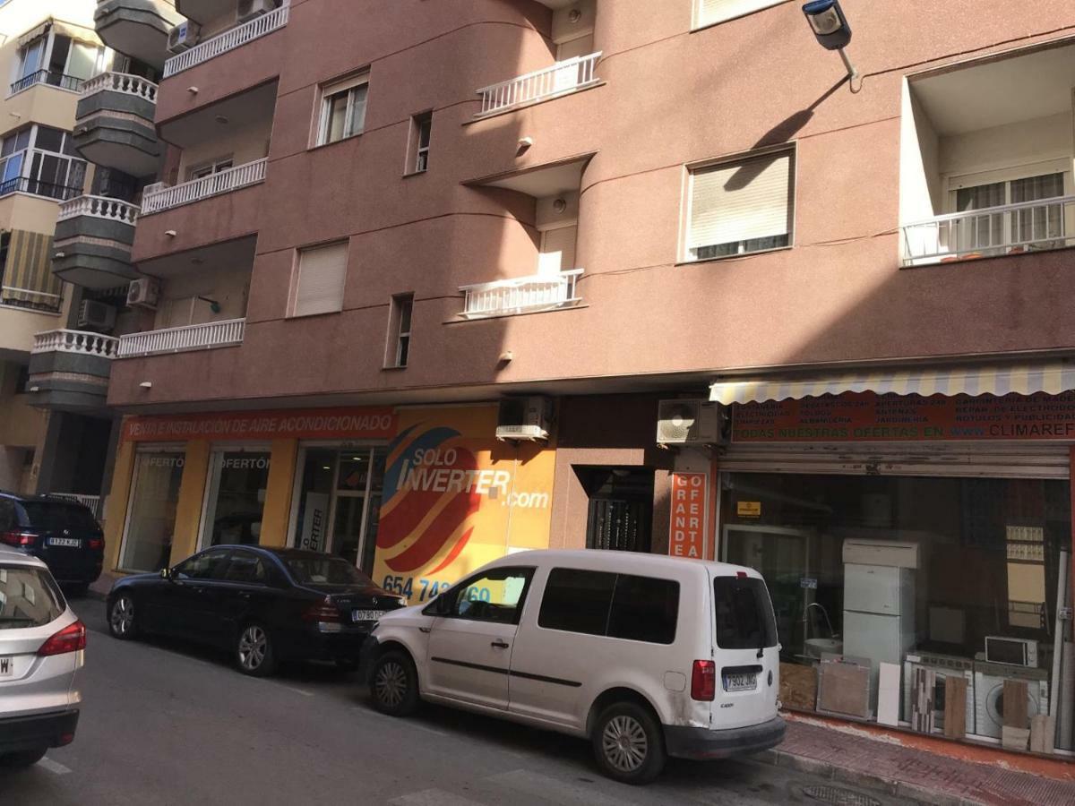 Homely Apartments Noruega Torrevieja Luaran gambar